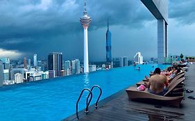 The Platinum Klcc By Sky Pool
